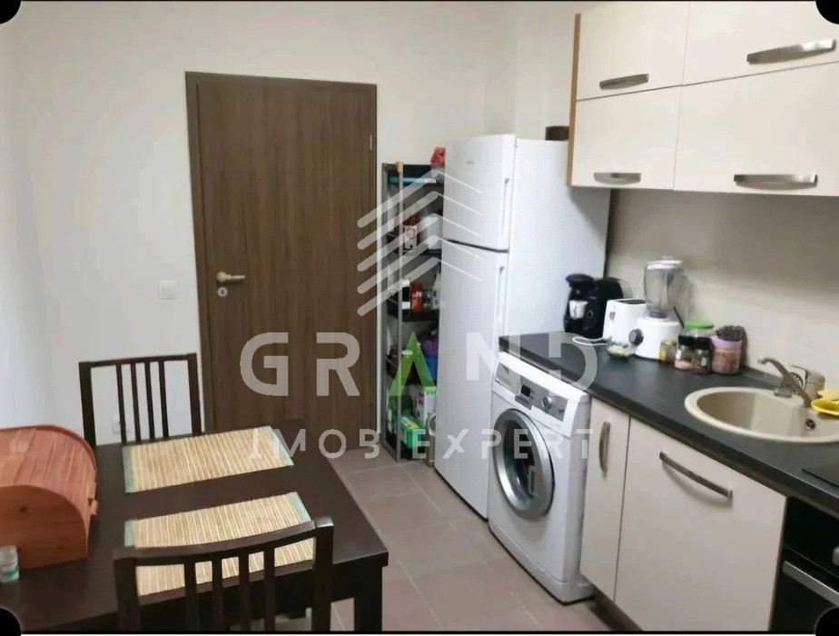 Apartament Decomandat | 2 camere | Parcare | Zona Garii/Dambu Rotund