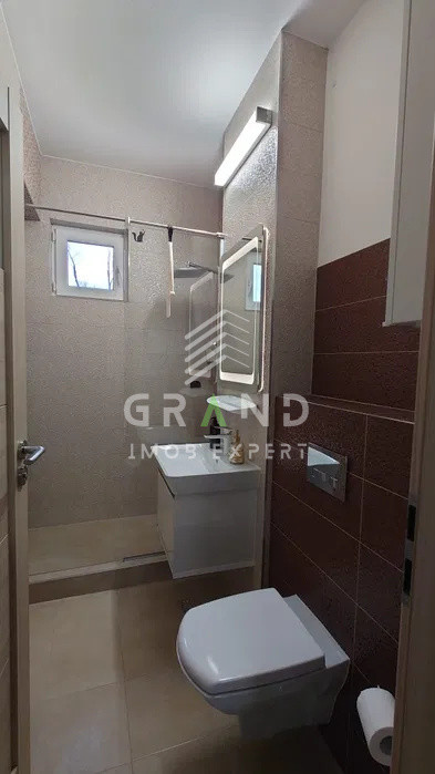 Apartament cu 2 camere | Decomandat | Balcon | 60 mp | Cartier Plopilor