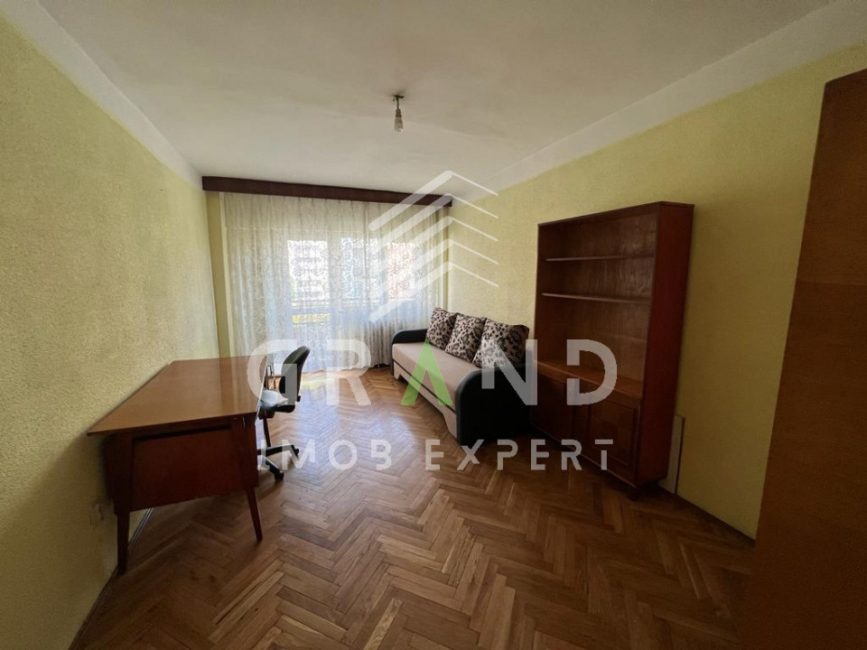 Apartament 3 camere | Semidecomandat | Zona FSEGA – Iulius Mall