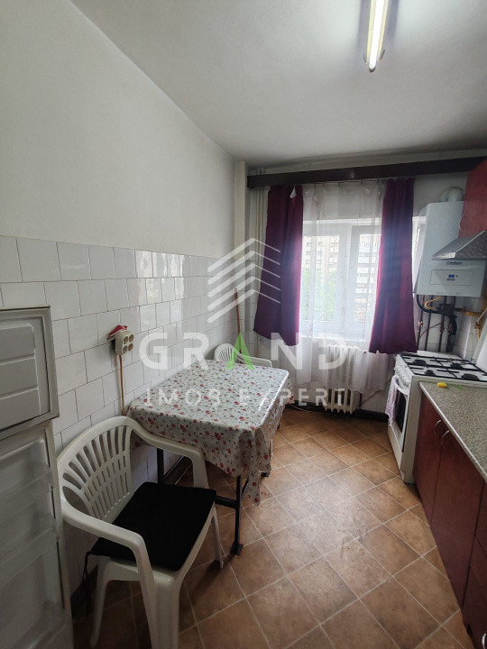 Apartament 3 camere | Semidecomandat | Zona FSEGA – Iulius Mall