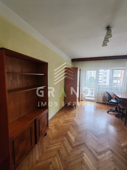 Apartament 3 camere | Semidecomandat | Zona FSEGA – Iulius Mall