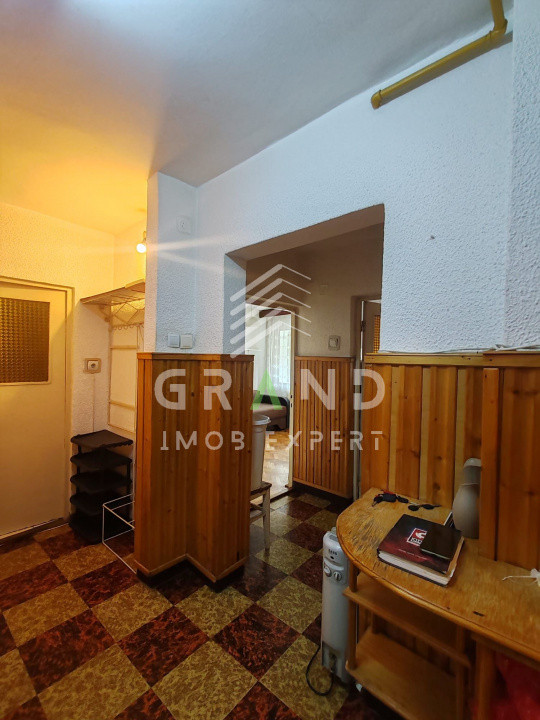 Apartament 3 camere | Semidecomandat | Zona FSEGA – Iulius Mall