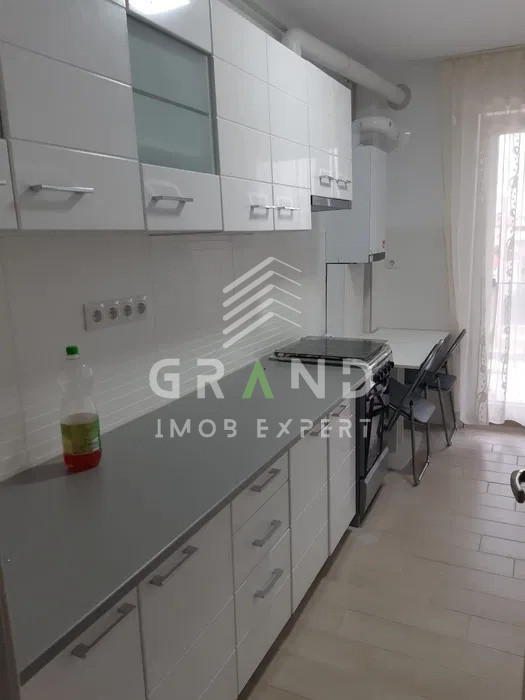 Apartament modern | 2 Camere decomandate | 3 Parcari | Etaj 1 | Bulgaria