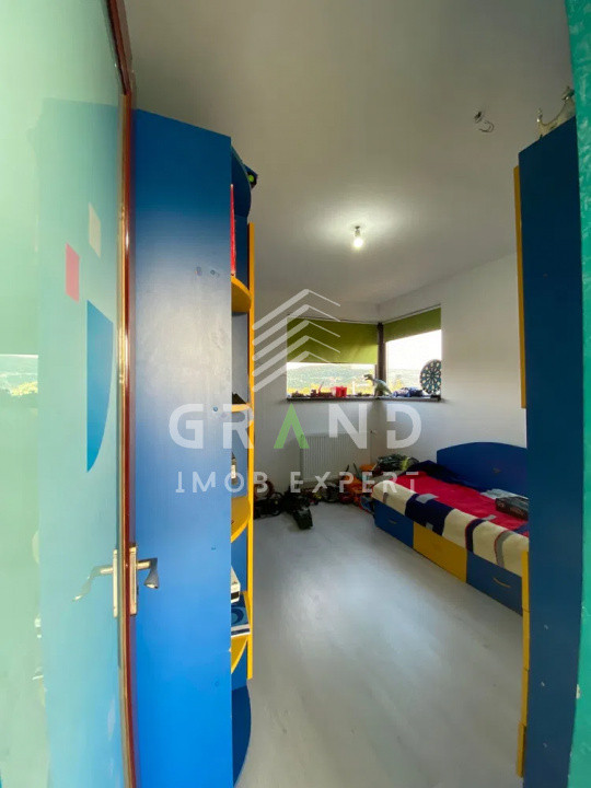 Casa de inchiriat | 4 camere | Parcare | Curte | Foisor cu barbeque | Salicea