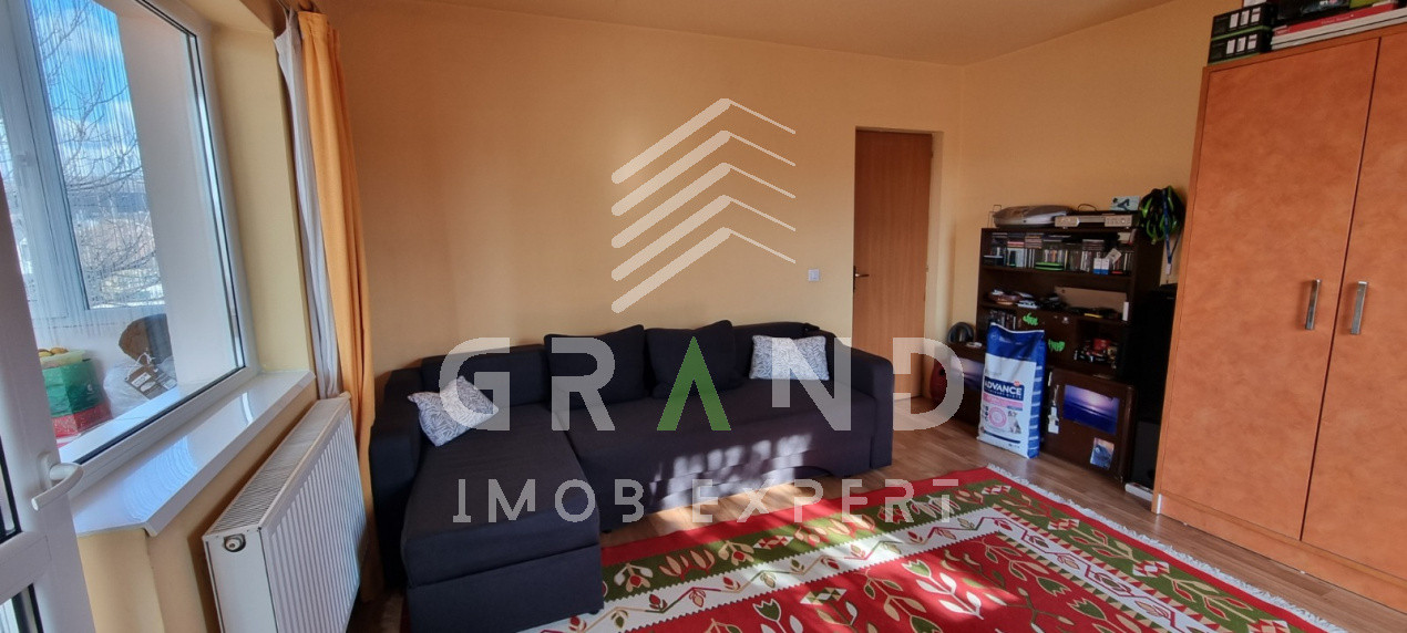 Apartament in vila | 2 camere | Decomandat | Parcare | Curte | Bulgaria/Ira