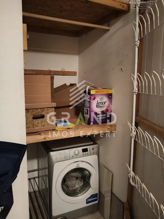 Apartament de vanzare | 2 camere | Balcon inchis | Parcare | Floresti/Stejarului