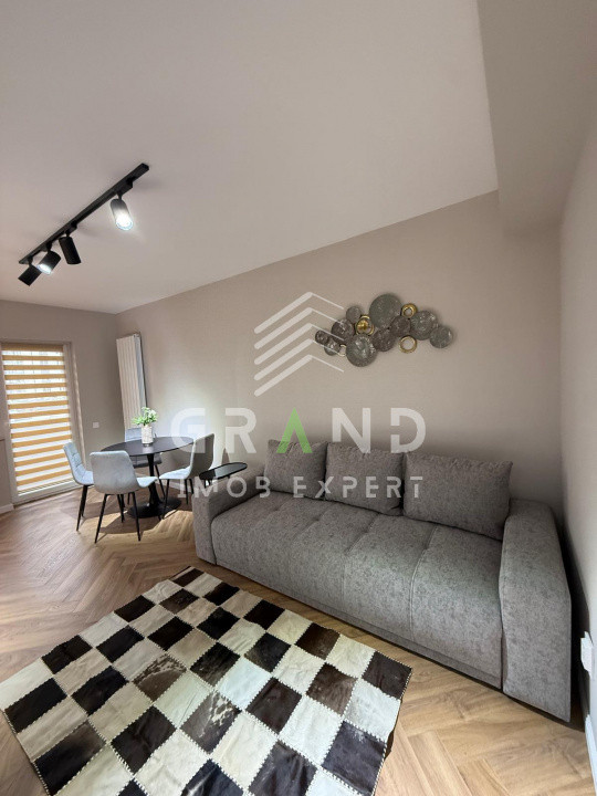 Apartament Nou | Ultrafinisat | 3 Camere | Parcare | Balcon | Floresti