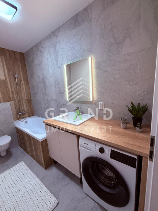 Apartament Nou | Ultrafinisat | 3 Camere | Parcare | Balcon | Floresti