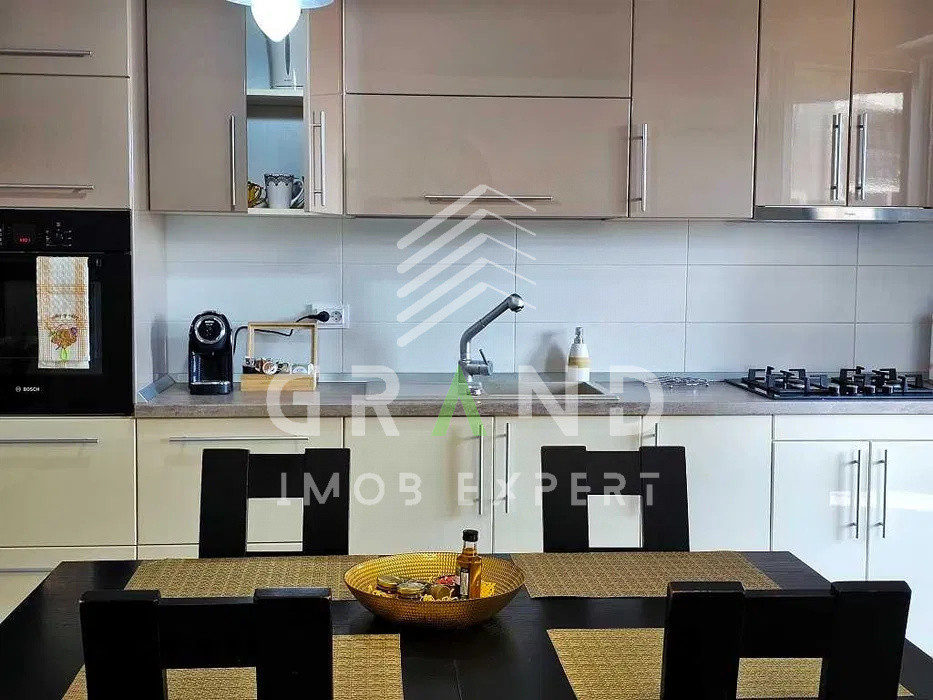 Apartament 2 camere | Decomandat | Etaj 5 | Terasa | Parcare | Buna ziua