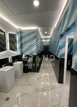 DE INCHIRIAT! Spațiu comercial în zona Piața 1 Mai