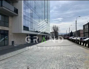 DE INCHIRIAT! Spațiu comercial în zona Piața 1 Mai