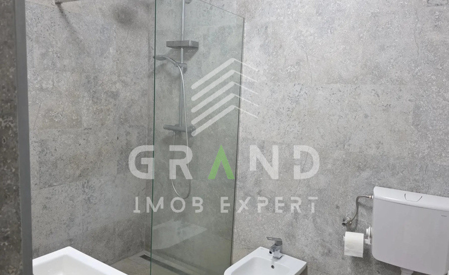 Ap 2 camere decomandat | PARCARE SUBTERANA | VIVO MALL/Str. Răzoare