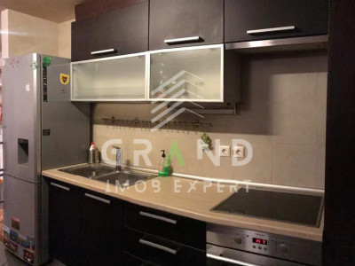 Ap 3 camere | 2 bai | Parcare | P-ta Cipariu/C-tin Brancusi