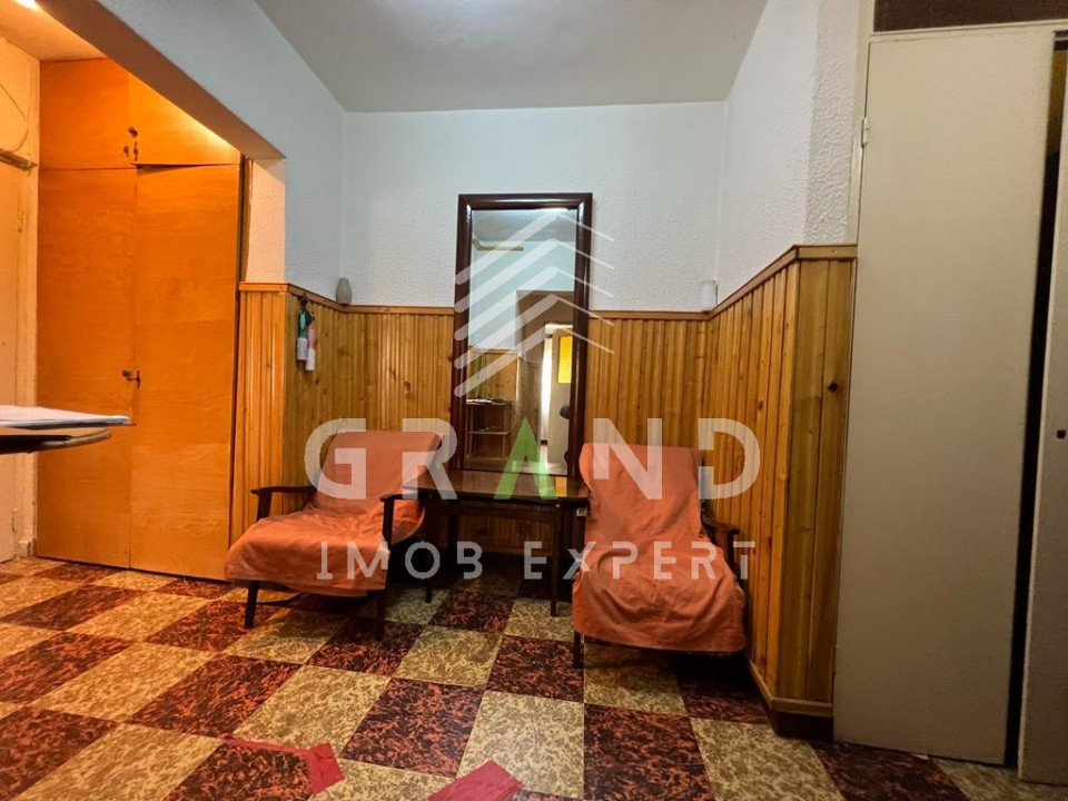 Apartament 3 camere | Semidecomandat | Zona FSEGA – Iulius Mall