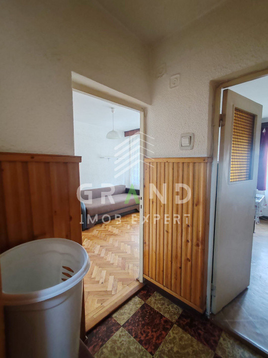 Apartament 3 camere | Semidecomandat | Zona FSEGA – Iulius Mall