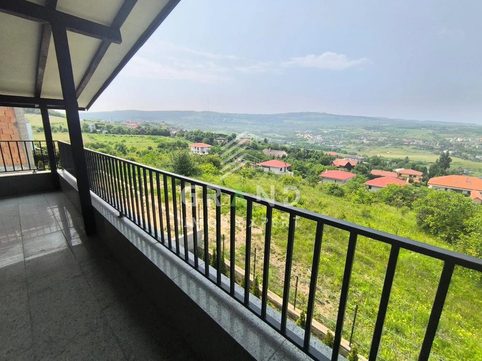 Duplex modern | 120 mp utili | Curte 280 mp | Terasă panoramică | Borhanci