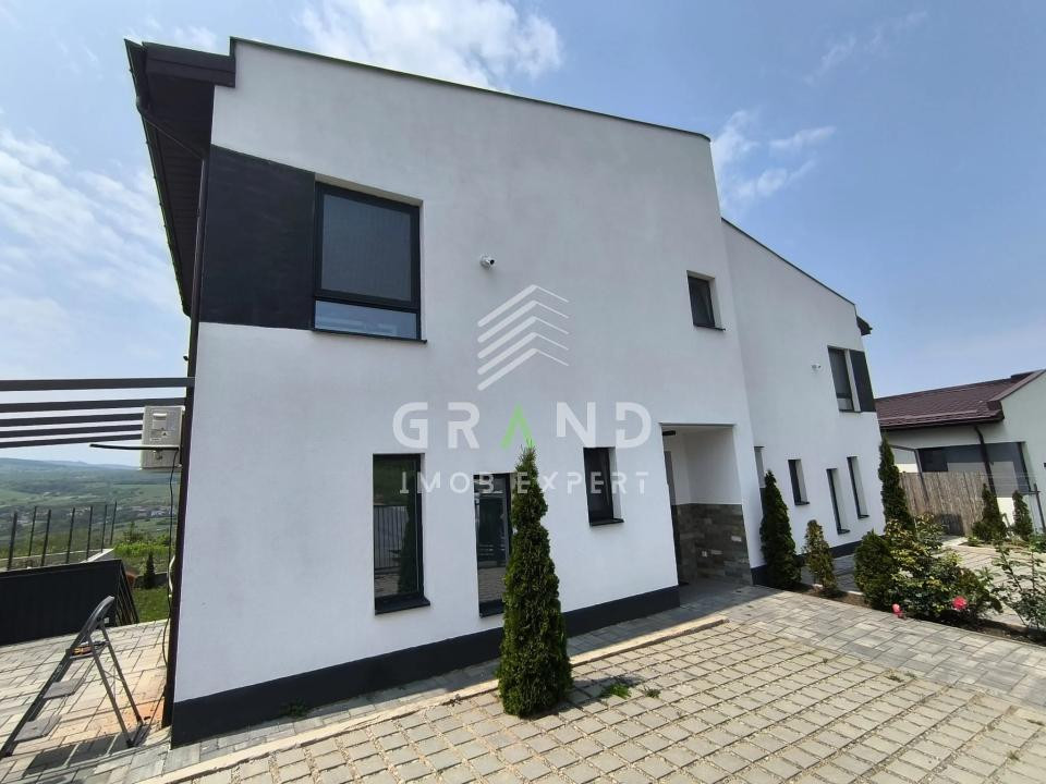 Duplex modern | 120 mp utili | Curte 280 mp | Terasă panoramică | Borhanci