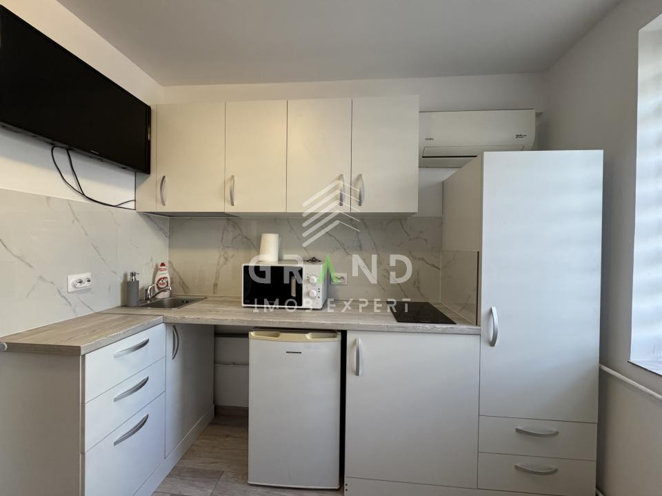  Garsonieră renovată complet | 12 mp | Etaj 1 | Mobilier pe comandă | GHEORGHENI