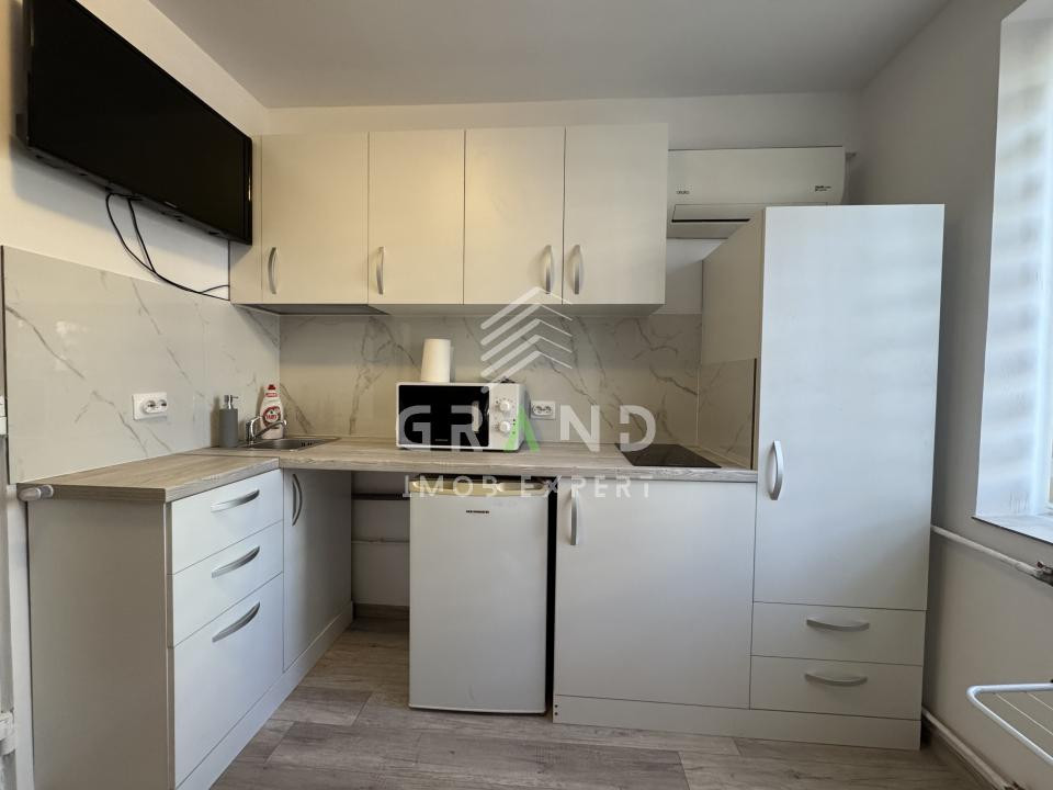  Garsonieră renovată complet | 12 mp | Etaj 1 | Mobilier pe comandă | GHEORGHENI