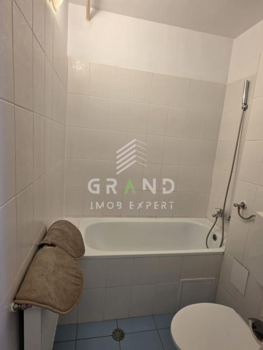 Garsonieră spațioasă | Mărăști/Farmec/Bucuresti | Lift | Disponibilă imediat