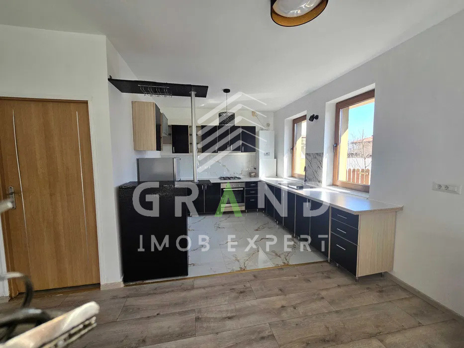 CASĂ INDIVIDUALĂ DE ÎNCHIRIAT | 140 MP | CURTE 350 MP | 4 PARCĂRI | BUNĂ ZIUA