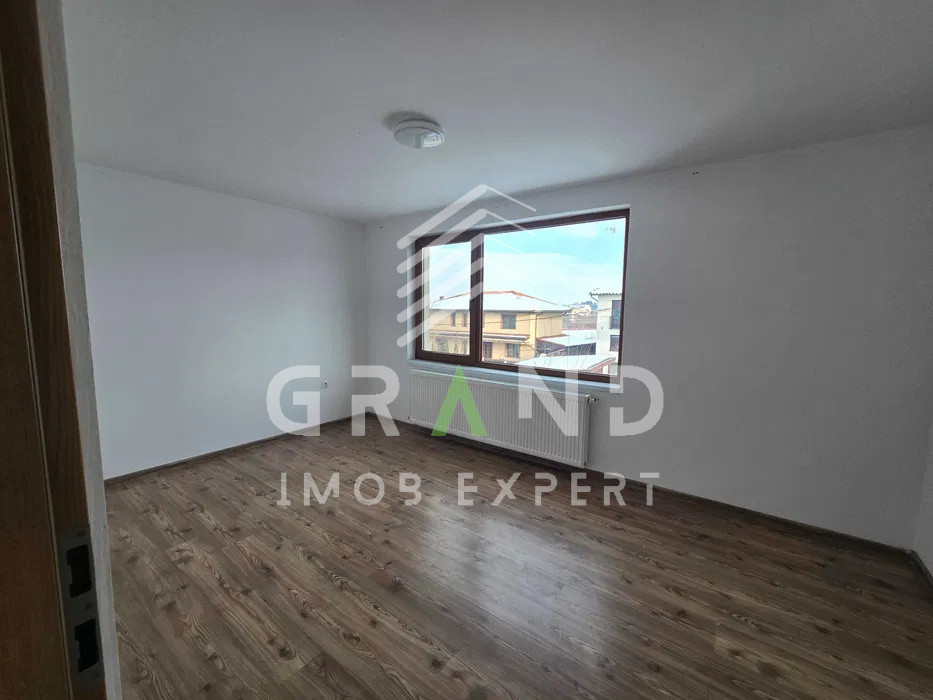 CASĂ INDIVIDUALĂ DE ÎNCHIRIAT | 140 MP | CURTE 350 MP | 4 PARCĂRI | BUNĂ ZIUA