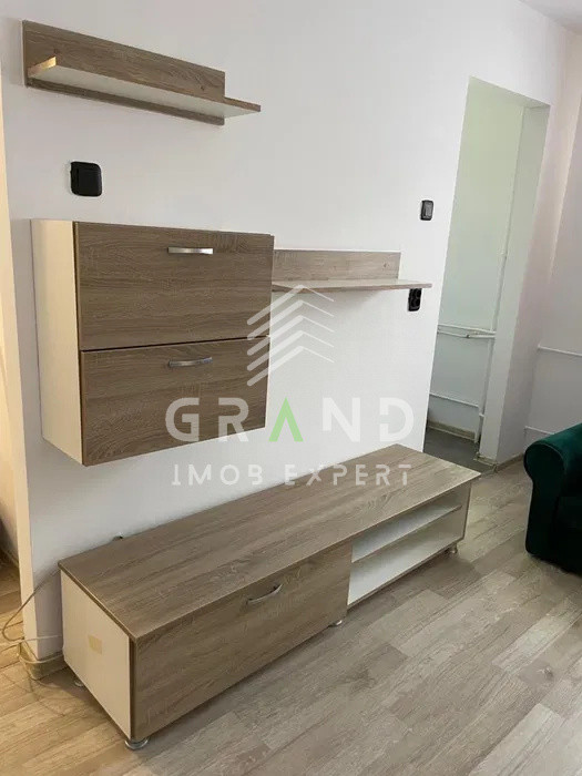 2 camere semidecomandate | Gheorgheni–str.Lăcrămioarelor | Etaj intermediar 
