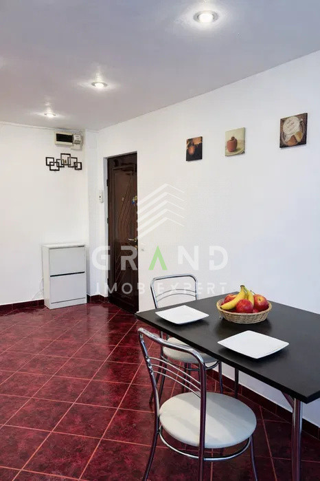 Apartament Renovat | 2 camere semidecomandate | Etaj 1 | Grigorescu/Fantanele