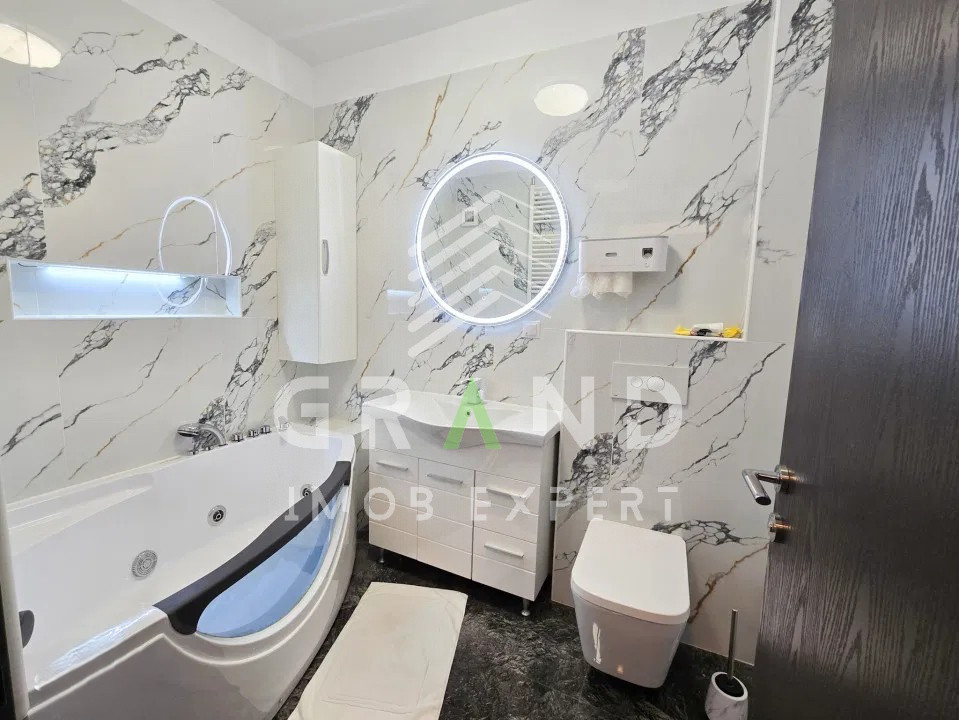 Ap.3 Camere | 100 mp+Terasă 38 mp | 2 Parcări | Complex Exclusivist | Bună Ziua