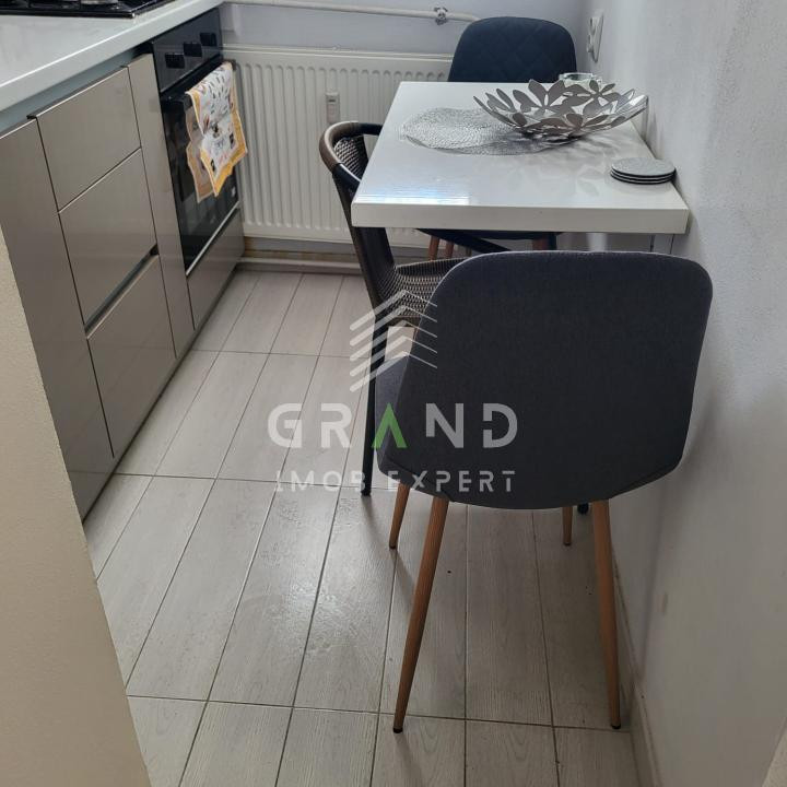 Garsonieră 30 mp | decomandată | modernă | balcon închis | P-ța Cipariu