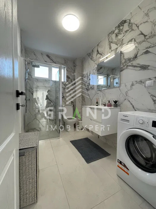 Oportunitate! Apartament 3 Camere | Parcare | Balcon | Floresti/Tineretului