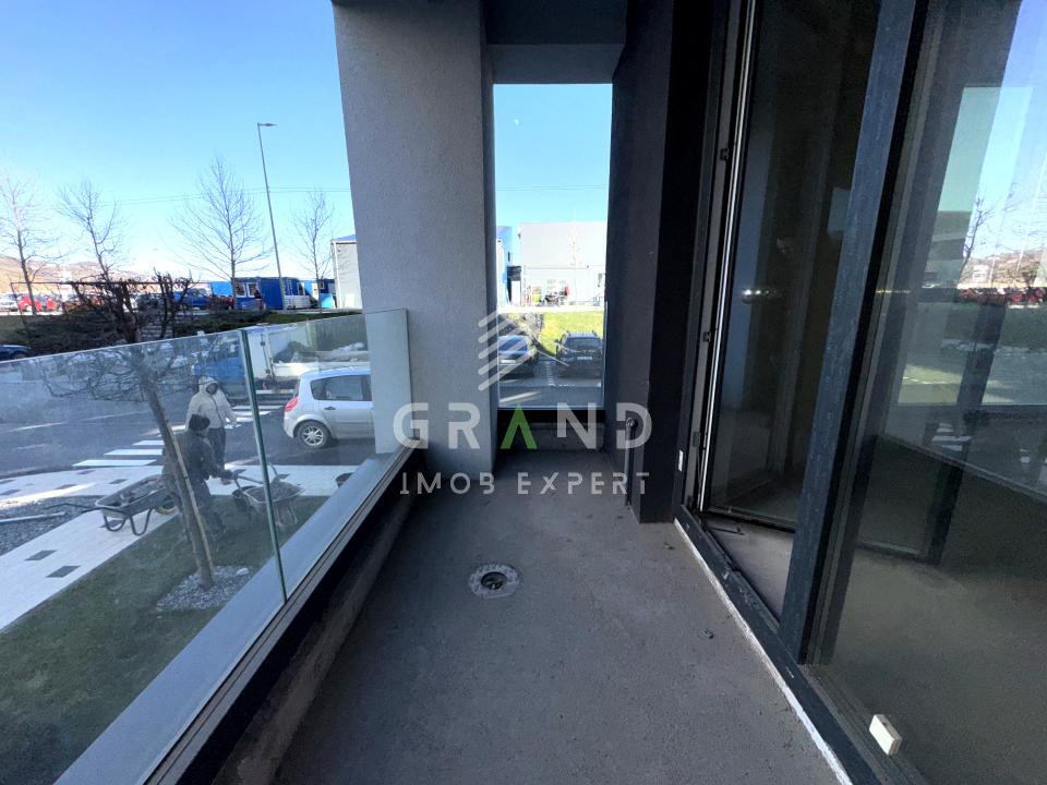 SPAȚIU COMERCIAL 120mp | 4 ÎNCĂPERI | 3 BAI | TERASĂ 20mp | PARCARE | VIVO MALL