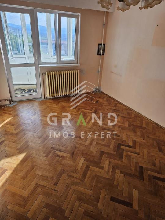 2 CAMERE DECOMANDATE | BALCON ÎNCHIS | BECI | CLĂBUCET/MĂNĂȘTUR