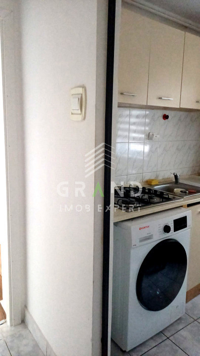 3 camere decomandate | Etaj 1/4 | Centrală proprie | Primăverii/Pritax/Mănăstur