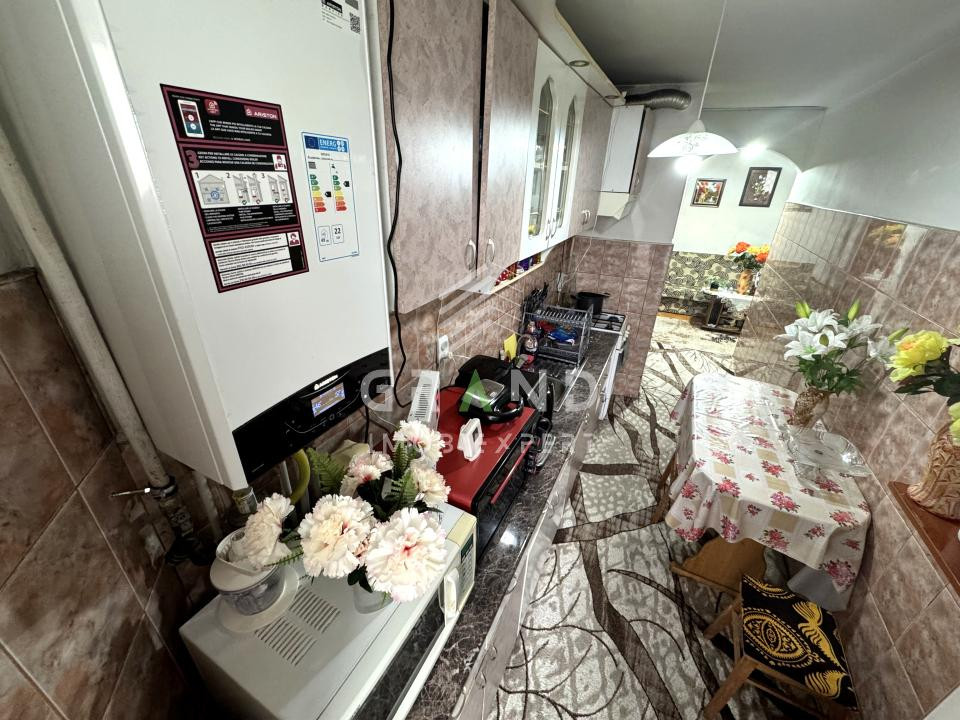 3 camere decomandate | 2 Balcoane | Etaj 1 | Mănăștur/Mehedinți