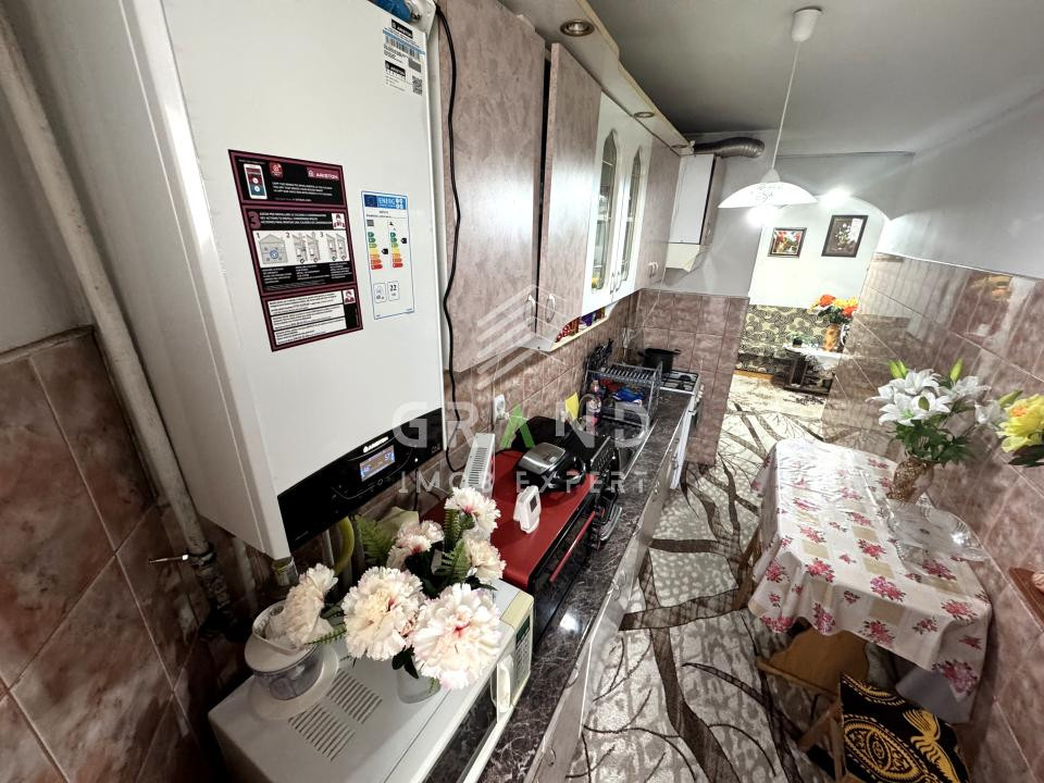 3 camere decomandate | 2 Balcoane | Etaj 1 | Mănăștur/Mehedinți