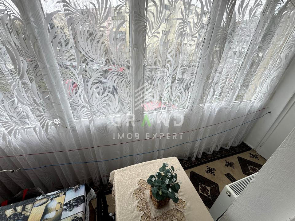 3 camere decomandate | 2 Balcoane | Etaj 1 | Mănăștur/Mehedinți