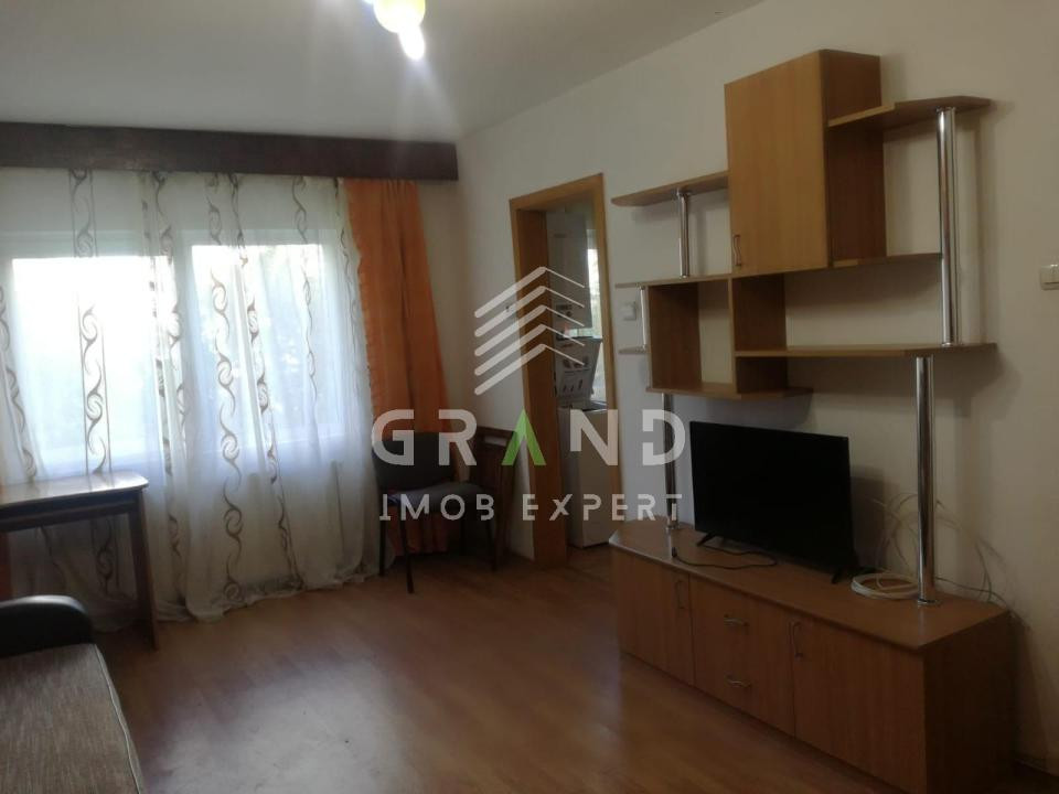 Garsonieră | Mănăștur/Almașului | 28mp | Centrală proprie/Disponibilă din 1 Mai