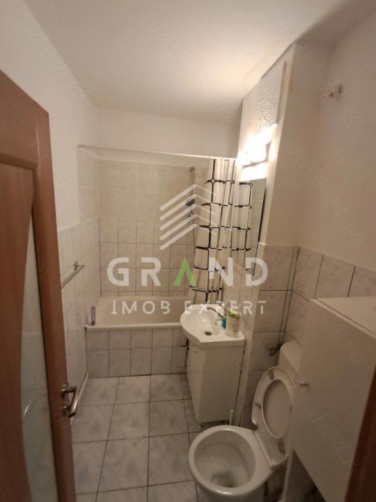 Apartament 2 Camere | Semidecomandat | Balcon | 