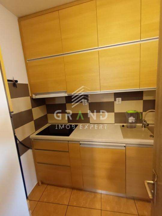 Apartament 3 Camere | Semidecomandat | 85 MP | Semicentral/Strada Traian