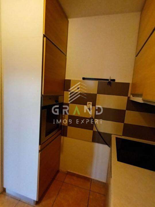 Apartament 3 Camere | Semidecomandat | 85 MP | Semicentral/Strada Traian