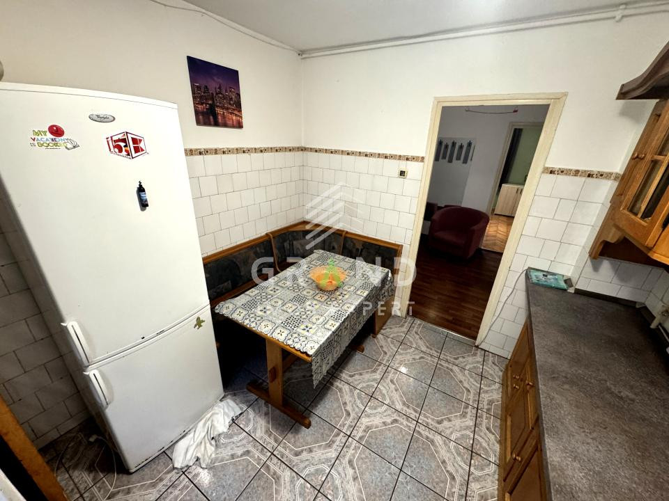 3 camere decomandate | 72 mp | Balcon | Etaj 1 | Manastur | Aleea Vidraru