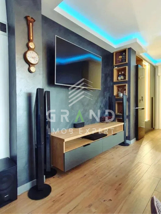 Apartament 2 Camere | Semidecomandat | Terasa | Lift | Floresti/Eroilor