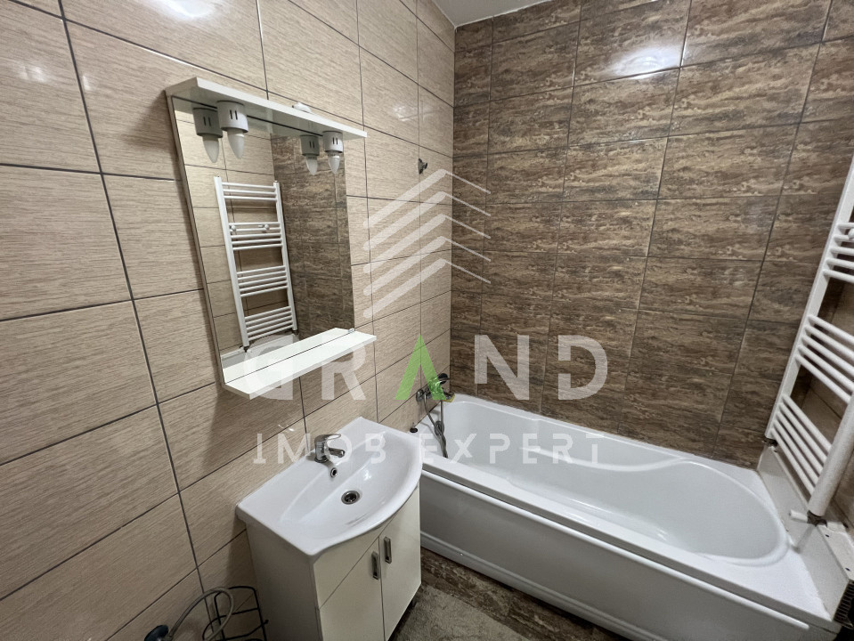 3 camere decomandate | 2 băi | Balcon | Parcare | Zona Iris/Oașului