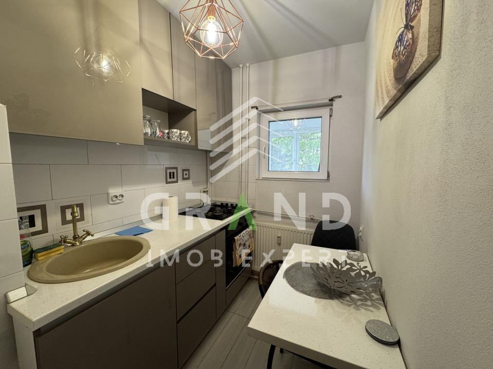 Garsonieră 30 mp | decomandată | modernă | balcon închis | P-ța Cipariu