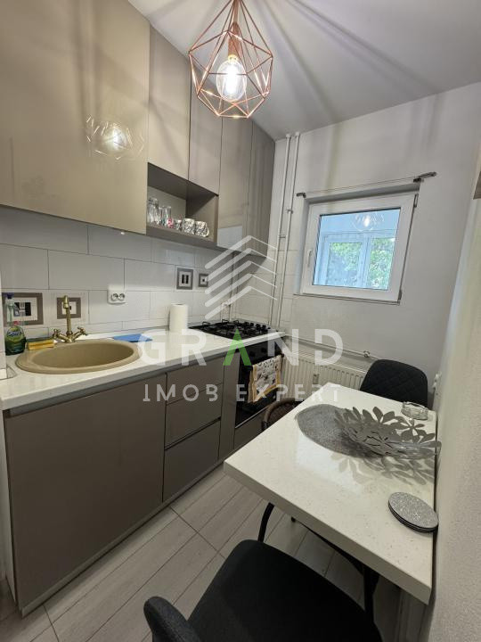 Garsonieră 30 mp | decomandată | modernă | balcon închis | P-ța Cipariu