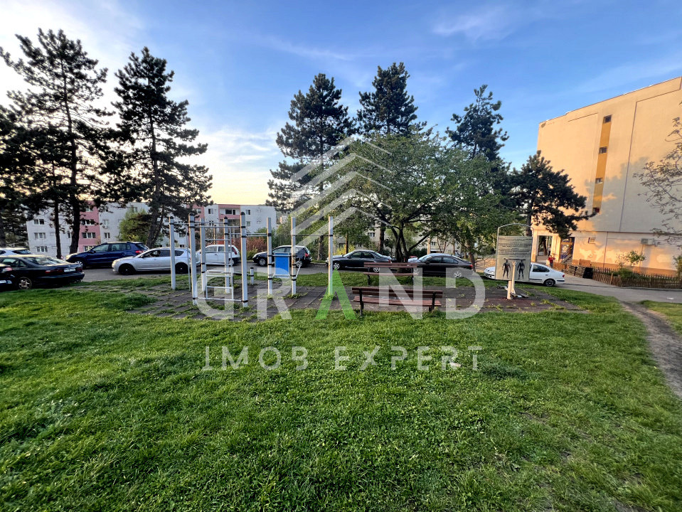 2 camere DECOMANDAT | Parcare inclusă | Zona Mănăștur–Clăbucet | Etaj 5/10