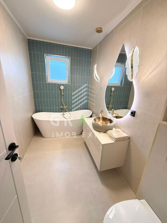 NOU | Apartament 3 Camere | 2 Balcoane | 2 Bai | Floresti/Cetatii