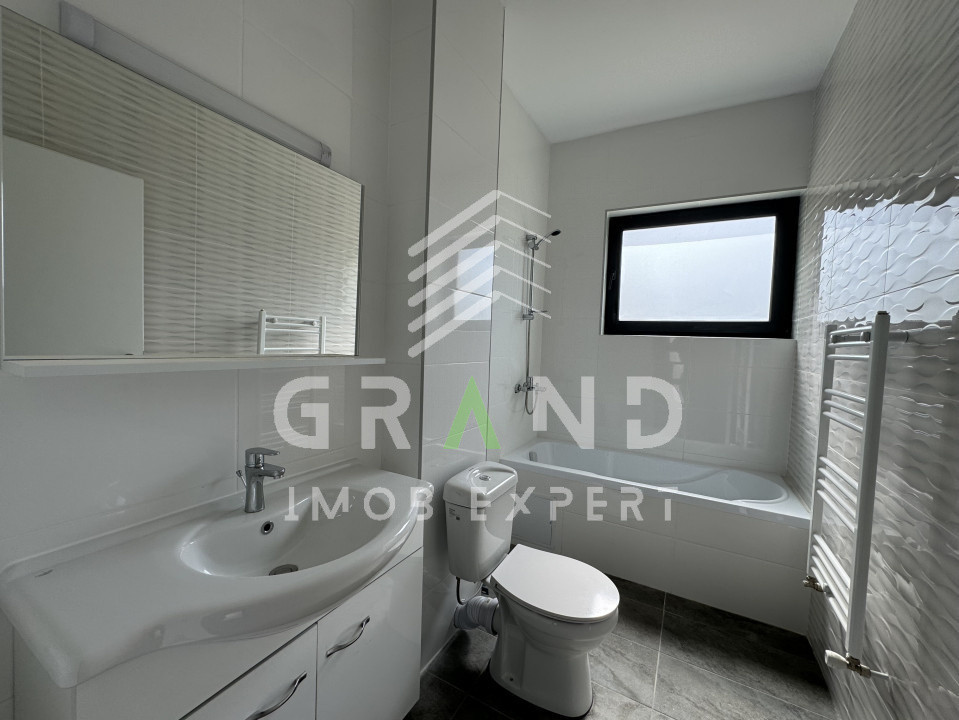 TOTUL NOU!Casa individuala,4 camere,3 BAI,TERASA,GARAJ,zona Dezmir