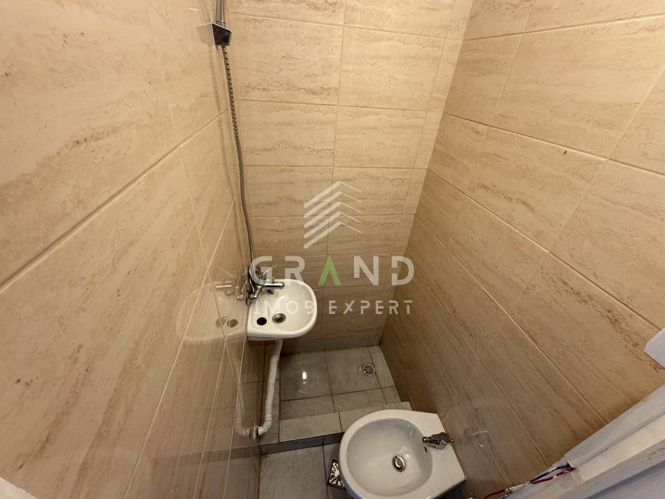 Garsonieră de închiriat-Zona Iris,str. Byron/Auchan Iris